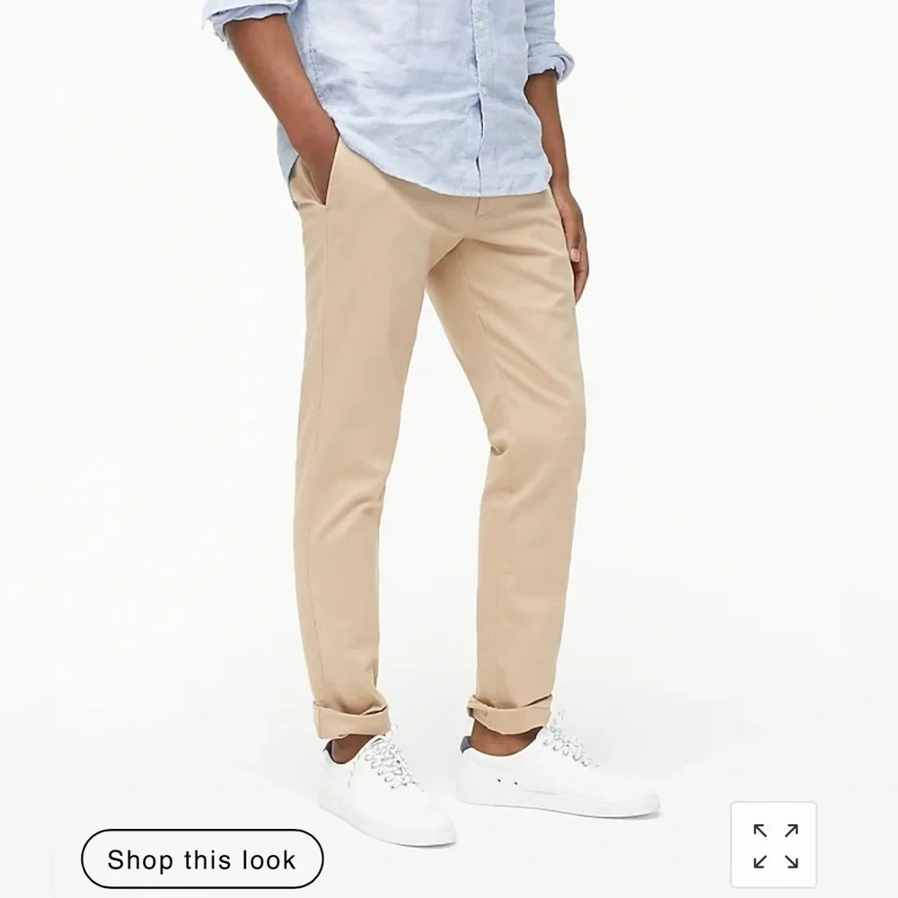 Men’s j crew factory slim flex chino
light stain on bottom back left leg of pant